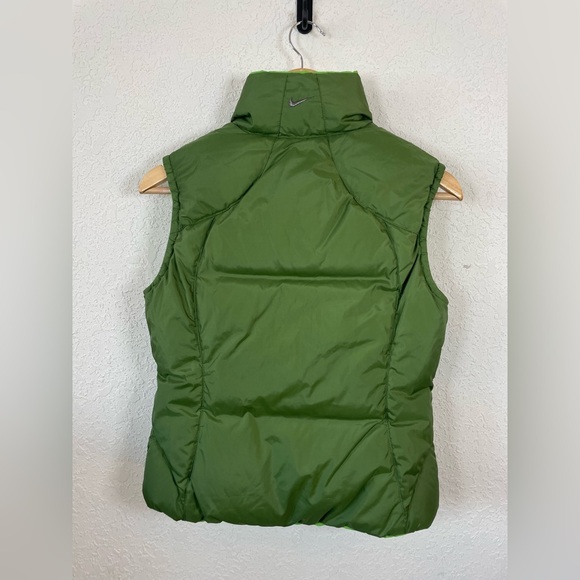 Girls Nike Puffer down Vest Reversible - Olive Green and Bright Lime Green. - Picture 2 of 13